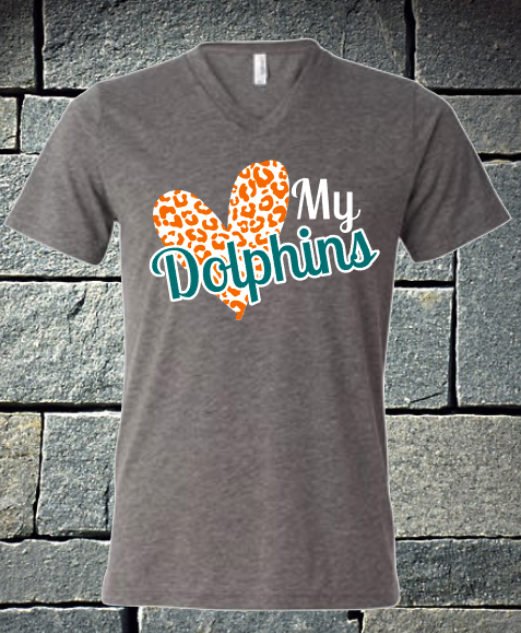 Love my dolphins leopard heart